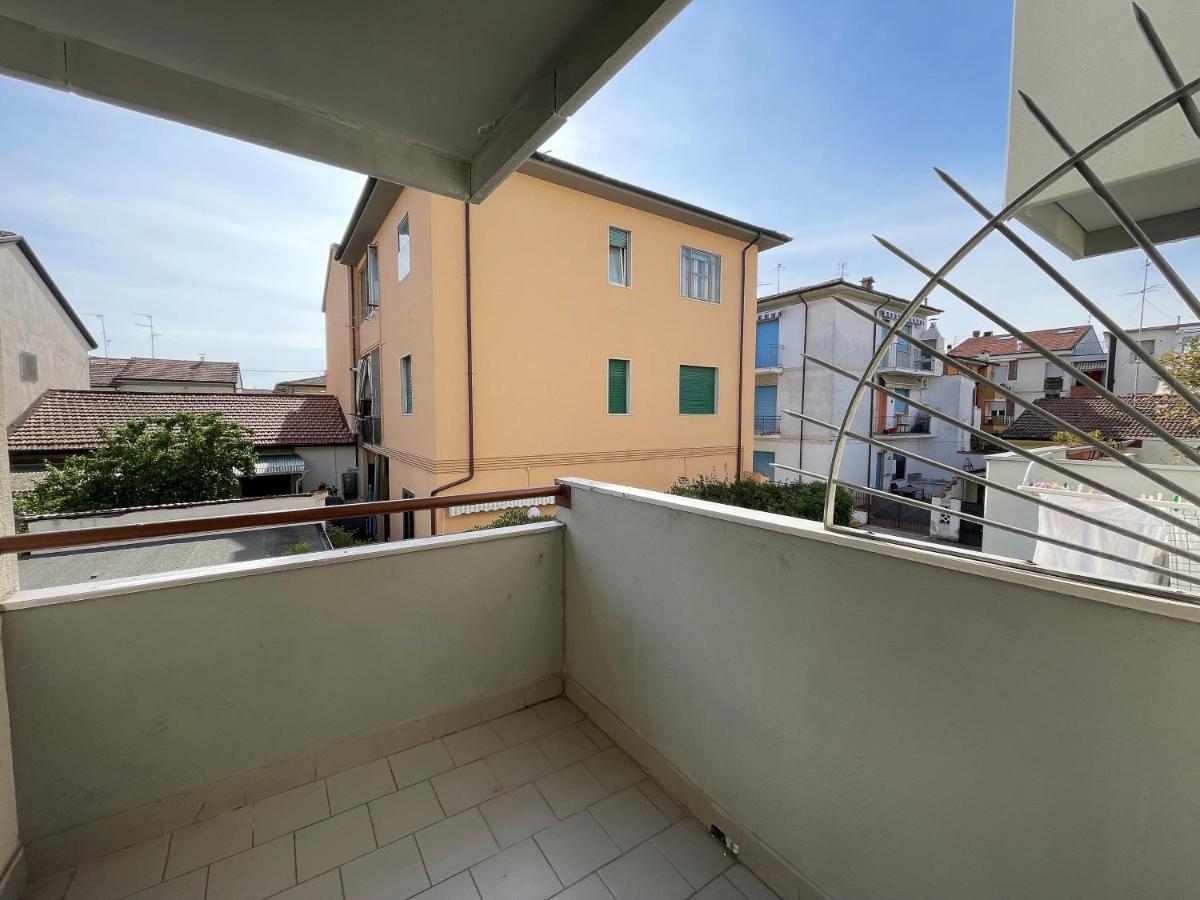 Stefano'S Guests House: 2 Bedrooms & Parking In Viareggio Esterno foto